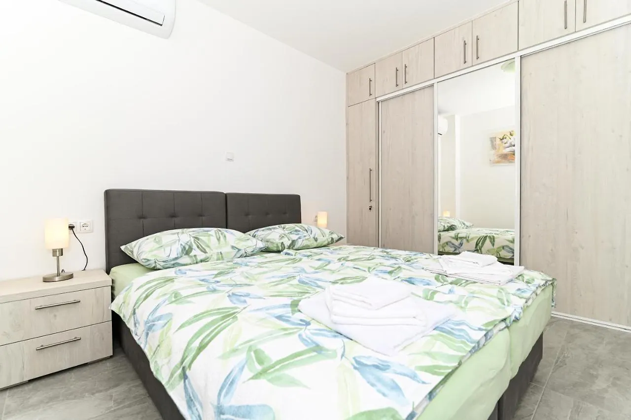 Luxury Apartment With Swimming Pool Ana Trogir