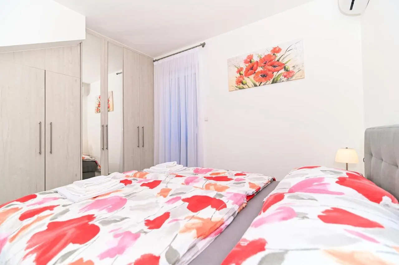 Luxury Apartment With Swimming Pool Ana Trogir Kroatien